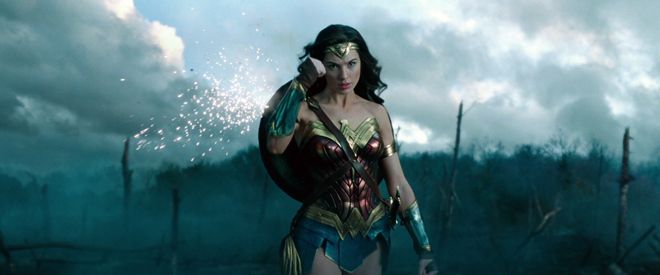 YESASIA: Wonder Woman (2017) (Blu-ray) (2D + 3D) (Digibook) (Hong